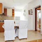 Apartment Apartments By The Sea Zuljana, Peljesac - 10112 Zuljana